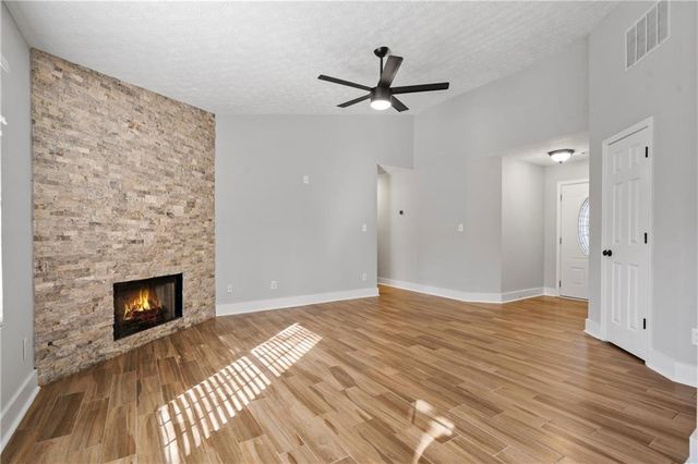 1245 Hillcrest Glenn Circle, Sugar Hill, GA 30518