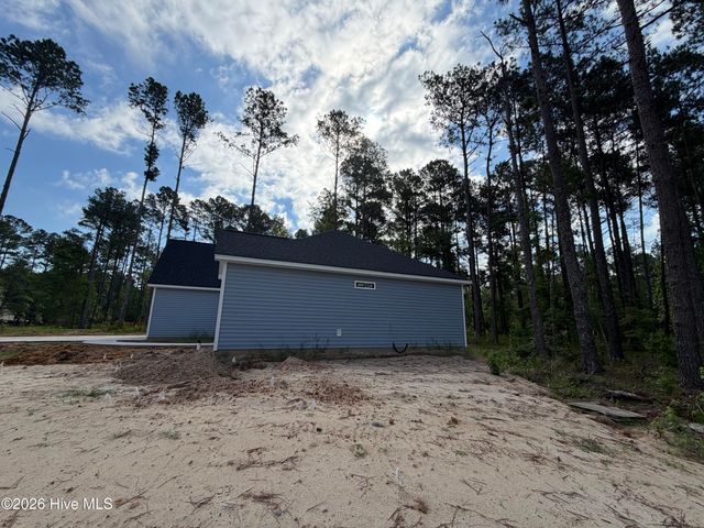 105 Plum Court, Burgaw, NC 28425