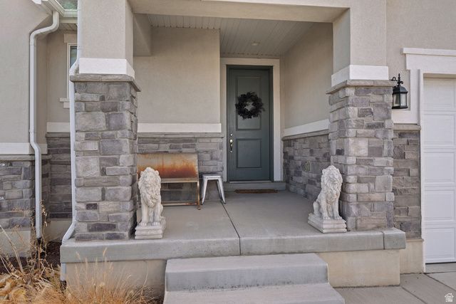 1502 E LOWE PEAK DR, Eagle Mountain, UT 84005