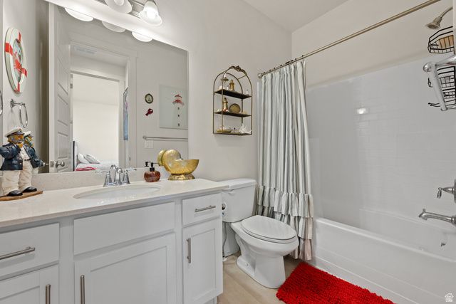 1502 E LOWE PEAK DR, Eagle Mountain, UT 84005