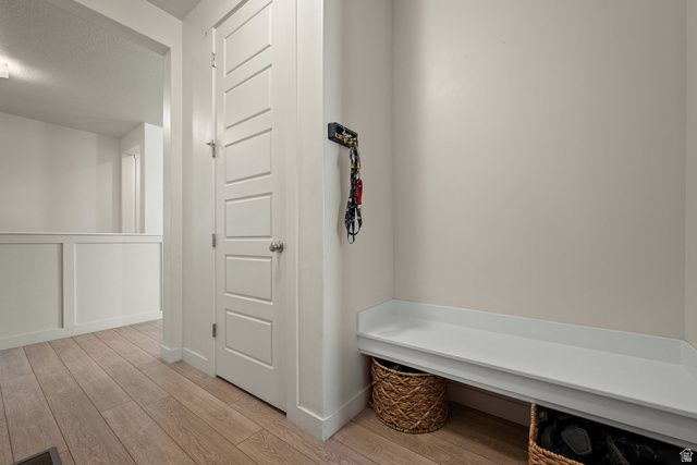 1502 E LOWE PEAK DR, Eagle Mountain, UT 84005