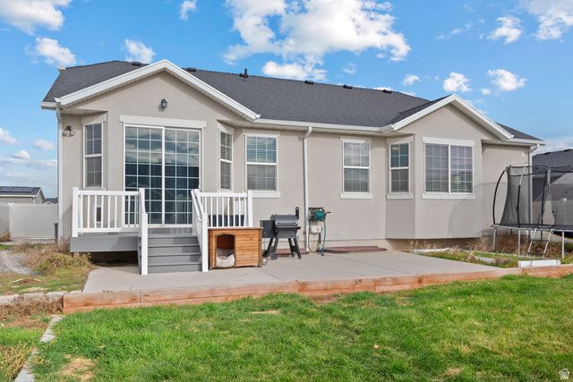 1502 E LOWE PEAK DR, Eagle Mountain, UT 84005