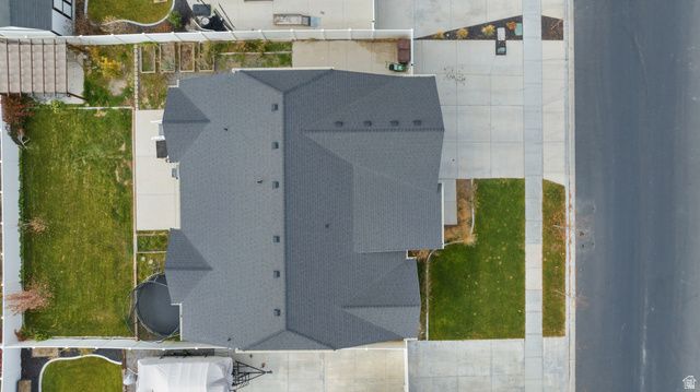 1502 E LOWE PEAK DR, Eagle Mountain, UT 84005