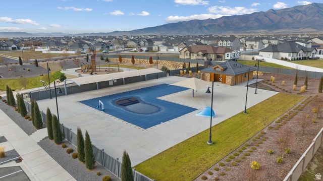 1502 E LOWE PEAK DR, Eagle Mountain, UT 84005