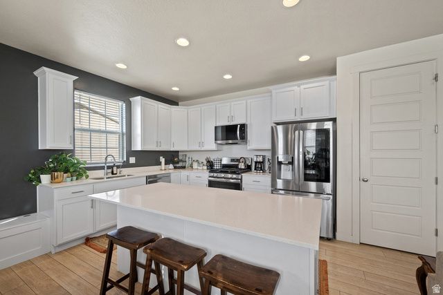 1502 E LOWE PEAK DR, Eagle Mountain, UT 84005