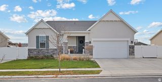 1502 E LOWE PEAK DR, Eagle Mountain, UT 84005