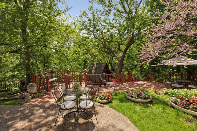 7 Montcalm Court, Saint Paul, MN 55116