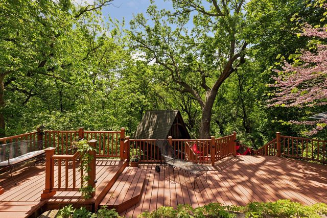 7 Montcalm Court, Saint Paul, MN 55116