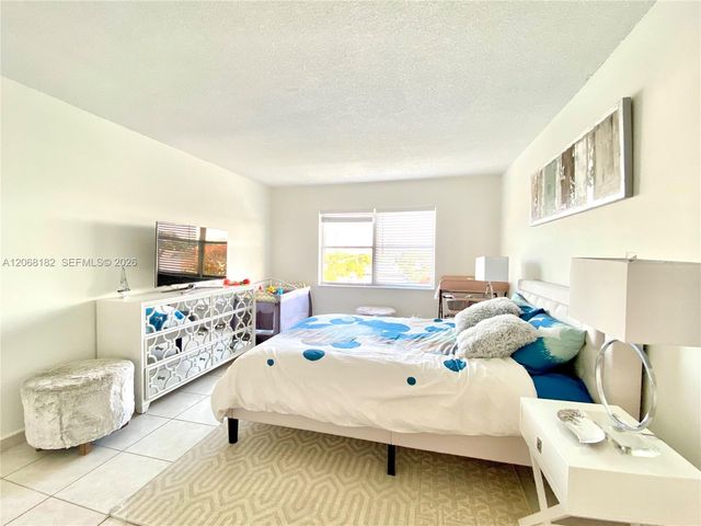 401 Golden Isles Drive 505, Hallandale Beach, FL 33009