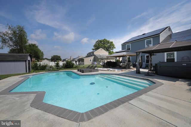 71 DOVER RD, Westampton, NJ 08060