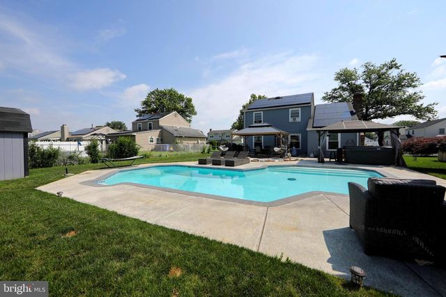 71 DOVER RD, Westampton, NJ 08060