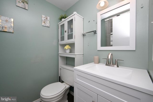 71 DOVER RD, Westampton, NJ 08060