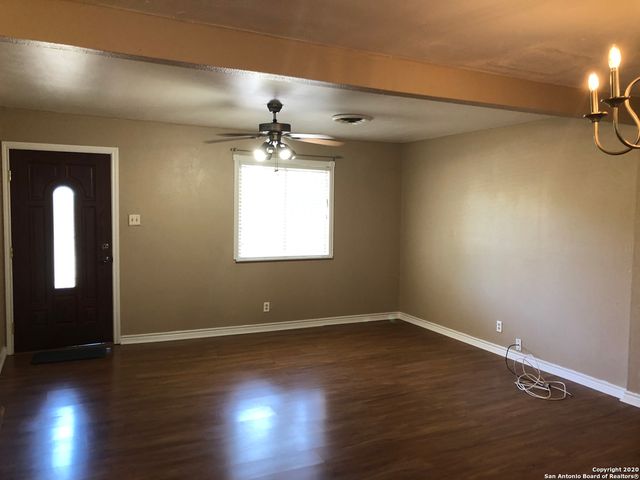 151 RANCH VALLEY DR, San Antonio, TX 78227