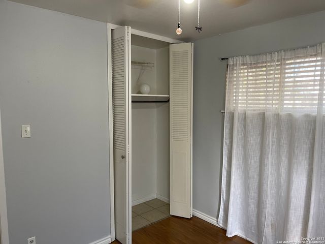 151 RANCH VALLEY DR, San Antonio, TX 78227