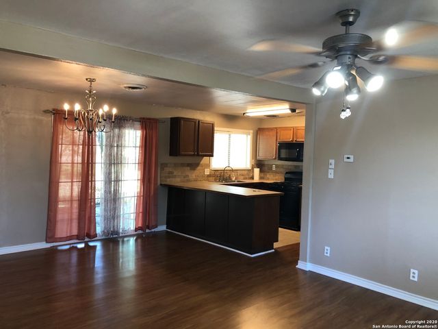 151 RANCH VALLEY DR, San Antonio, TX 78227