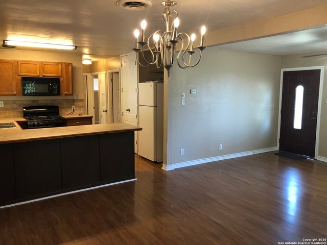 151 RANCH VALLEY DR, San Antonio, TX 78227