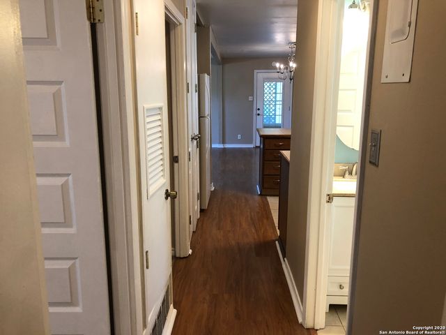 151 RANCH VALLEY DR, San Antonio, TX 78227