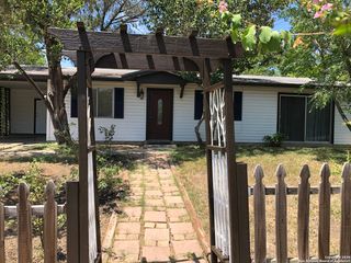 151 RANCH VALLEY DR, San Antonio, TX 78227