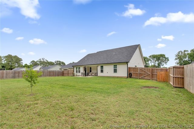 32 Finch Lane, Parkton, NC 28371