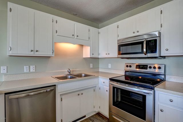 62 Bermuda Landing Place, N Topsail Beach, NC 28460