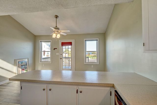 62 Bermuda Landing Place, N Topsail Beach, NC 28460