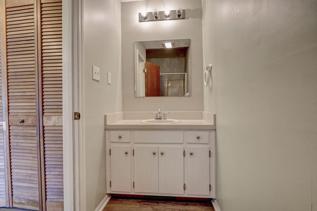 62 Bermuda Landing Place, N Topsail Beach, NC 28460