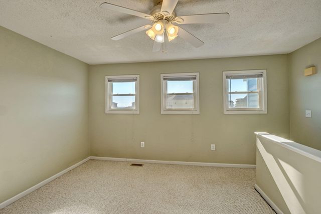 62 Bermuda Landing Place, N Topsail Beach, NC 28460