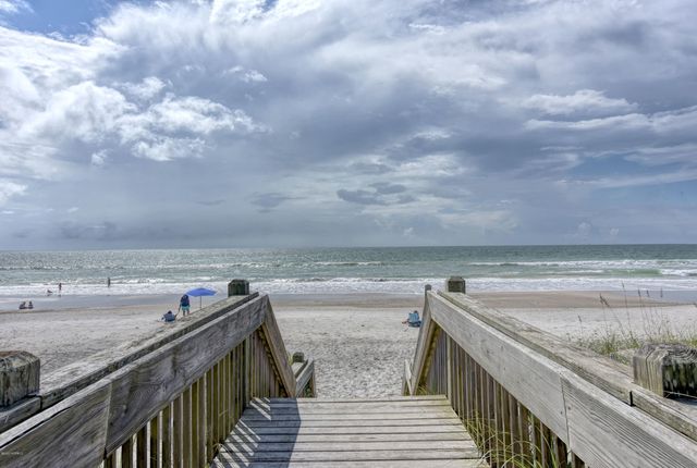 62 Bermuda Landing Place, N Topsail Beach, NC 28460