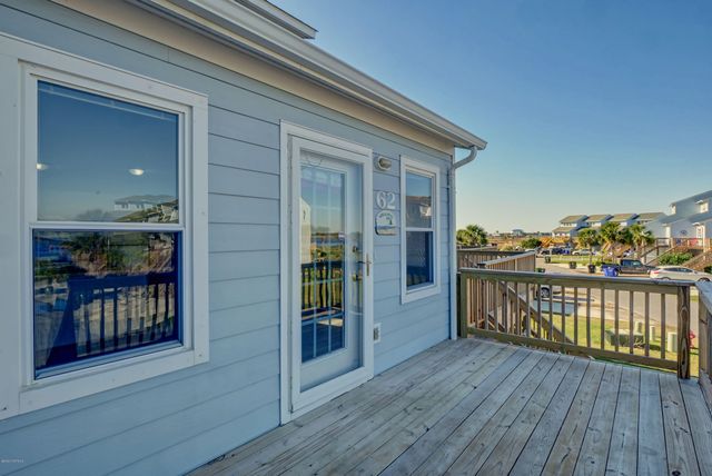 62 Bermuda Landing Place, N Topsail Beach, NC 28460