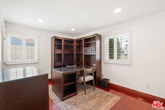 6416 W 83rd Street, Los Angeles, CA 90045