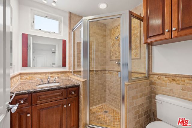 6416 W 83rd Street, Los Angeles, CA 90045