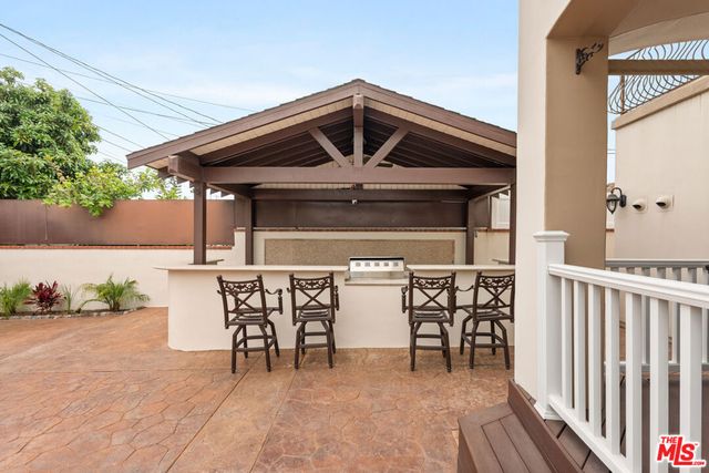 6416 W 83rd Street, Los Angeles, CA 90045