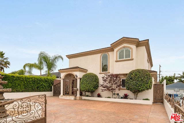 6416 W 83rd Street, Los Angeles, CA 90045