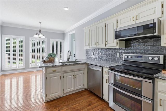 16339 S Avalon Street, Olathe, KS 66062