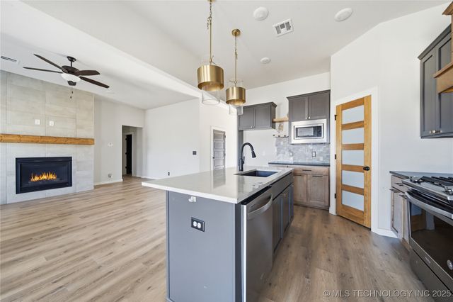 11805 N 130th East Avenue, Collinsville, OK 74021