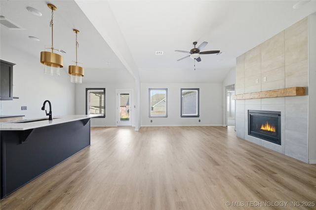 11805 N 130th East Avenue, Collinsville, OK 74021