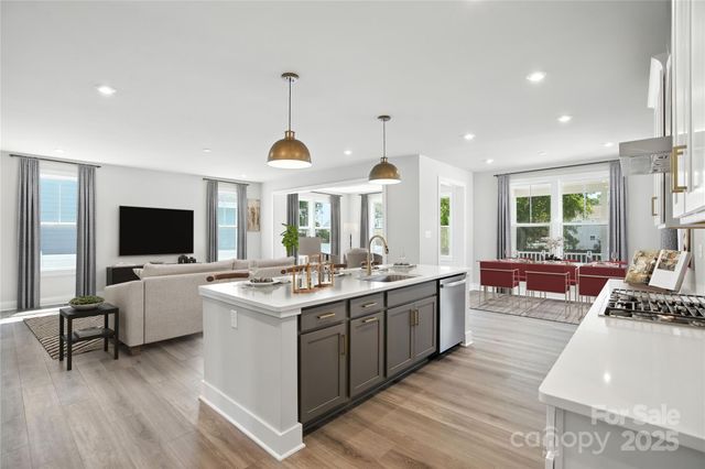 144 Balboa Street, Matthews, NC 28104