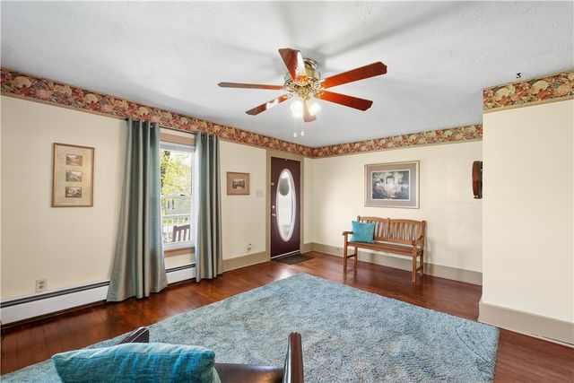 116 Kuchinic St, Peters Twp, PA 15367