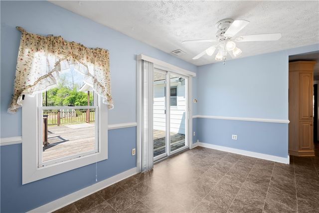 116 Kuchinic St, Peters Twp, PA 15367