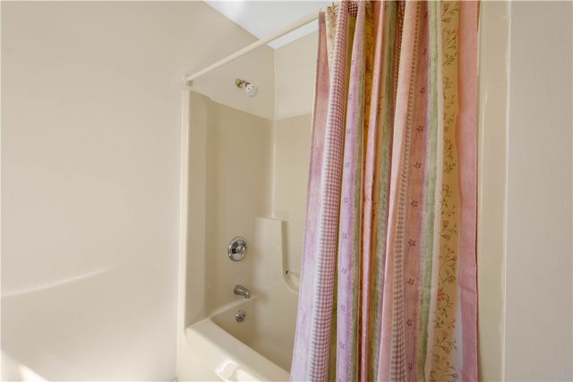 116 Kuchinic St, Peters Twp, PA 15367