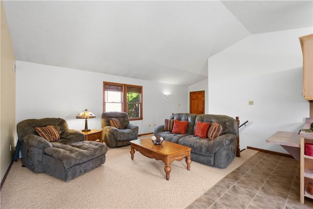 116 Kuchinic St, Peters Twp, PA 15367