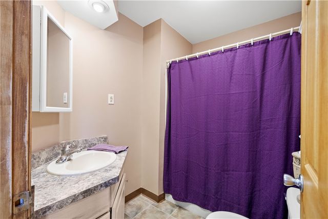 116 Kuchinic St, Peters Twp, PA 15367