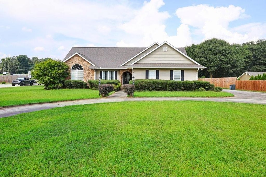107 Cedar Pond Road, Hartwell, GA 30643