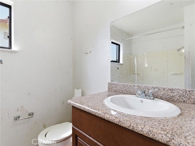 10127 Foothill Boulevard, Sylmar (los Angeles), CA 91342