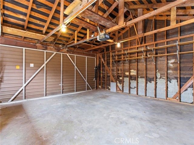 10127 Foothill Boulevard, Sylmar (los Angeles), CA 91342