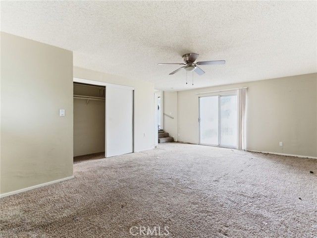 10127 Foothill Boulevard, Sylmar (los Angeles), CA 91342