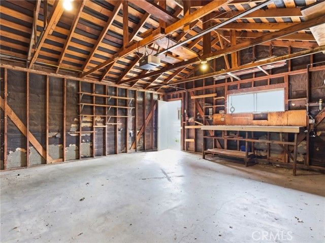 10127 Foothill Boulevard, Sylmar (los Angeles), CA 91342