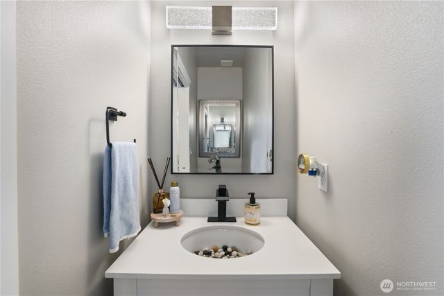 4002 22nd Street SE, Puyallup, WA 98374