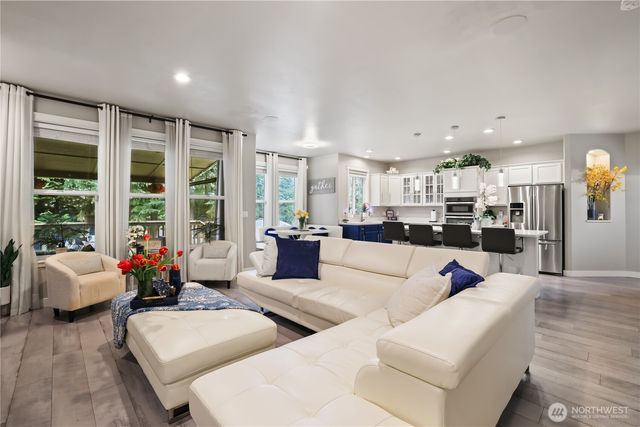 4002 22nd Street SE, Puyallup, WA 98374