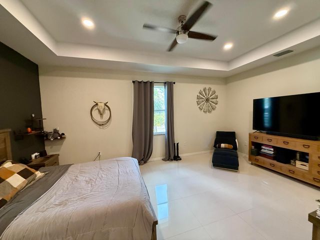 3312 16th Street W, Lehigh Acres, FL 33971